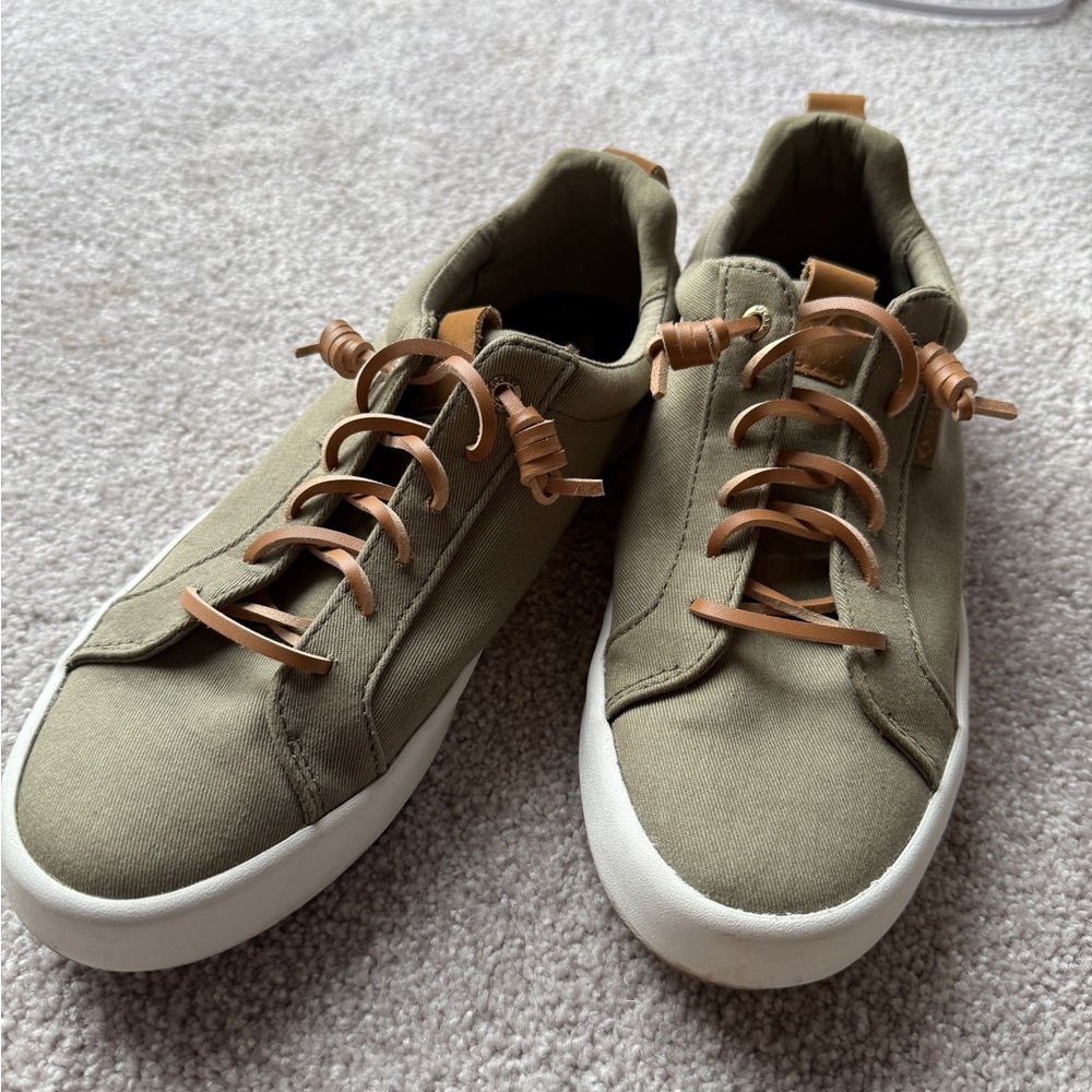 Brand new Sperry Olive Green Canvas Sneakers size 8 women